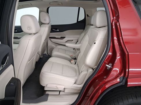 Used 2023 GMC Acadia Denali w/ Denali Ultimate Package image 12