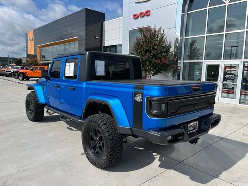 Used 2021 Jeep Gladiator Sport AWD/4WD image 18