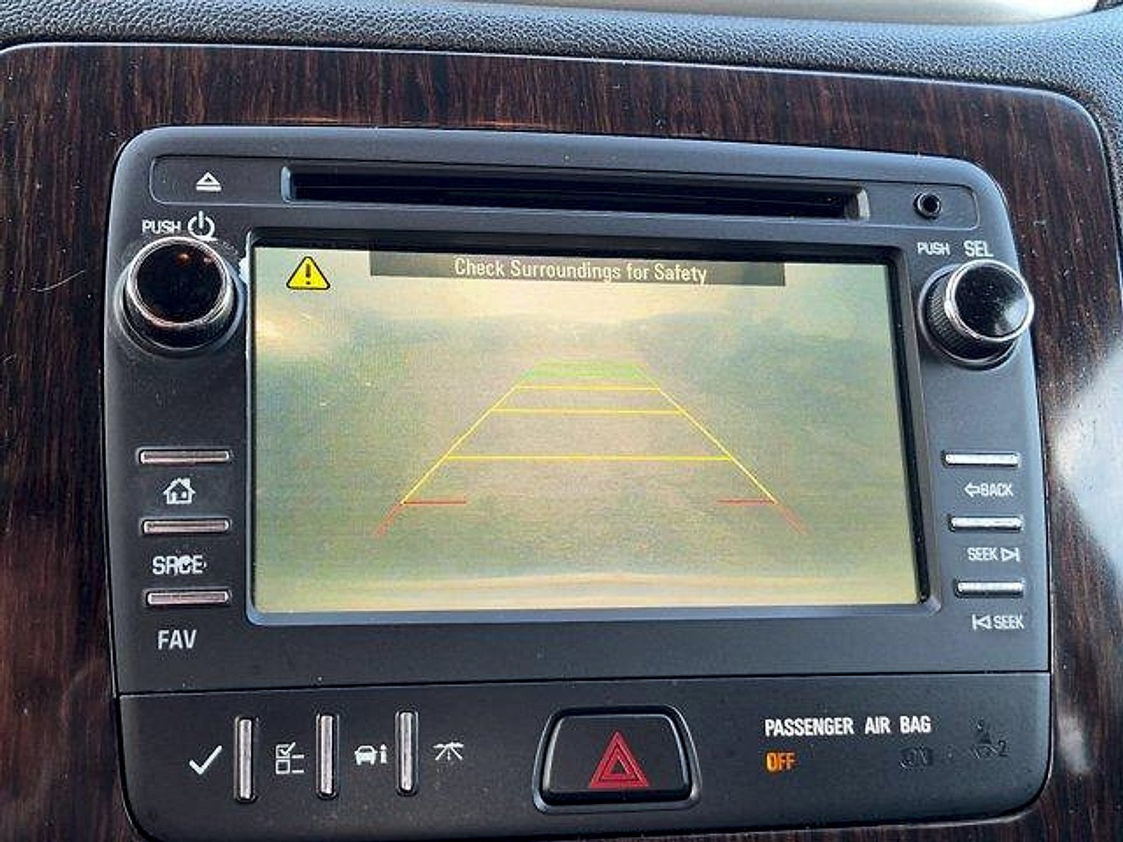 Used 2017 Chevrolet Traverse LT w/ Style and Technology Package FWD image 14