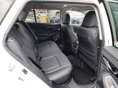 Certified 2025 Subaru Outback Limited image 30