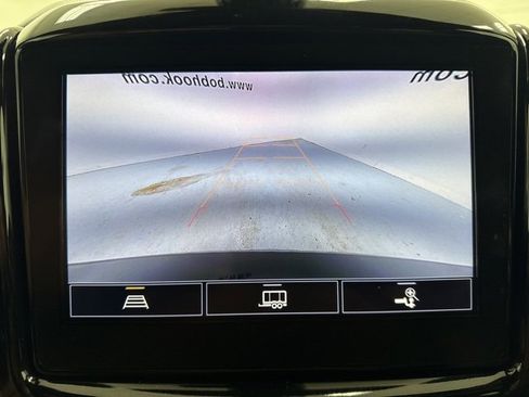 Used 2022 Chevrolet Traverse LT w/ LPO, 'HIT The Road' Package image 16