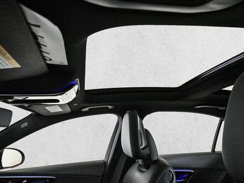 New 2026 Mercedes-Benz C 300 4MATIC Sedan image 17