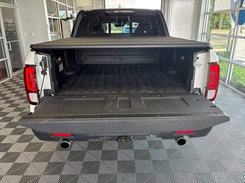 Used 2024 Honda Ridgeline Black Edition image 11