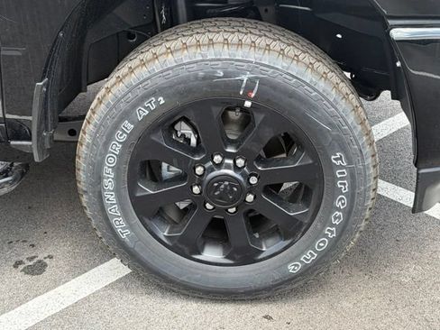 New 2026 RAM 2500 Laramie AWD/4WD image 11