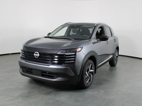 New 2026 Nissan Kicks SV FWD image 2