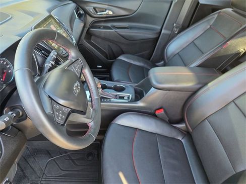 Used 2024 Chevrolet Equinox RS w/ RS Leather Package image 9