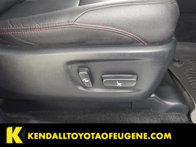 Used 2017 Toyota 4Runner TRD Off-Road Premium AWD/4WD image 34