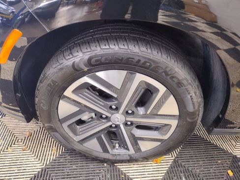 Certified 2023 Hyundai Kona SE w/ Cargo Package image 5