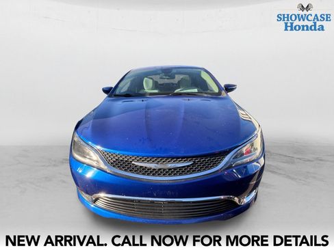 Used 2015 Chrysler 200 Limited w/ Convenience Group FWD image 9