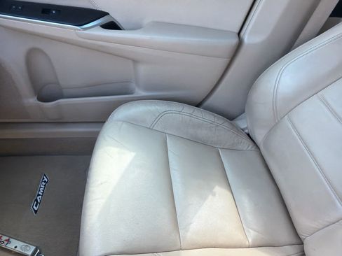 Used 2015 Toyota Camry XLE FWD image 17