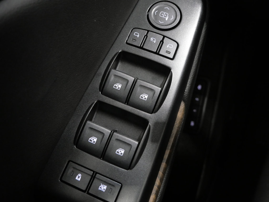 Used 2019 GMC Yukon Denali AWD/4WD image 14