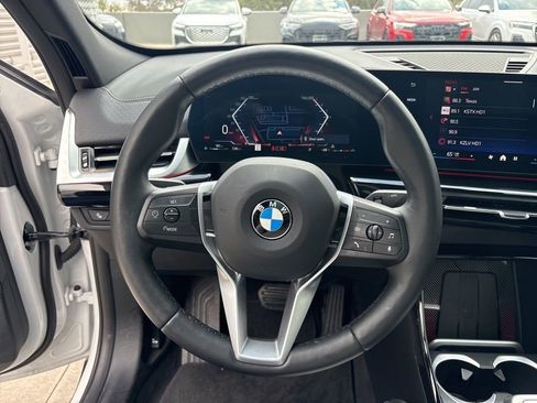 Used 2025 BMW X2 xDrive28i w/ Convenience Package image 21