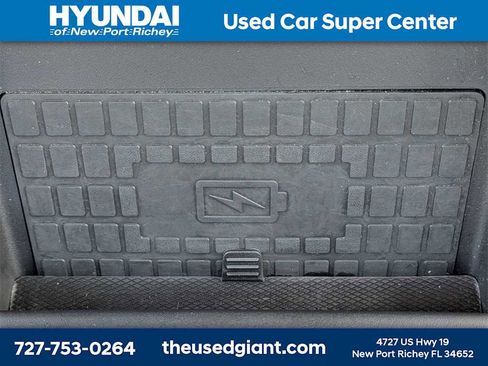 Used 2023 Ford Explorer XLT w/ Equipment Group 202A image 35