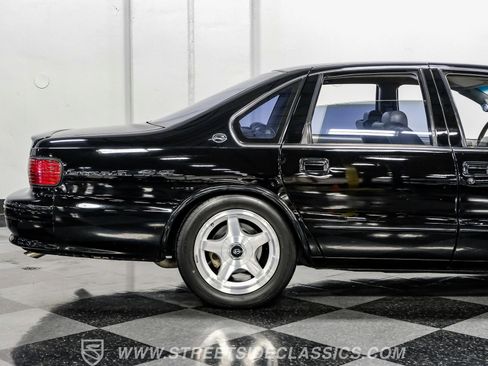 Used 1996 Chevrolet Impala SS image 28