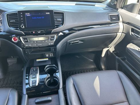 Used 2022 Honda Ridgeline Black Edition image 13