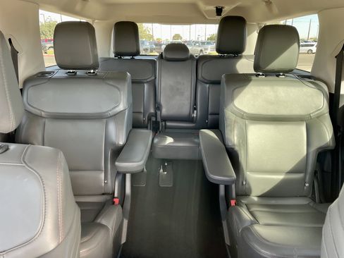 Used 2025 Ford Expedition Max Active AWD/4WD image 22