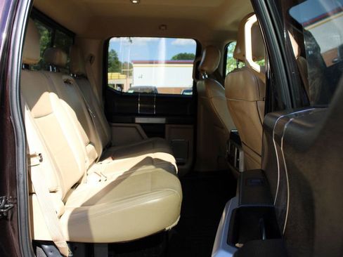 Used 2018 Ford F250 Lariat w/ Chrome Package AWD/4WD image 31