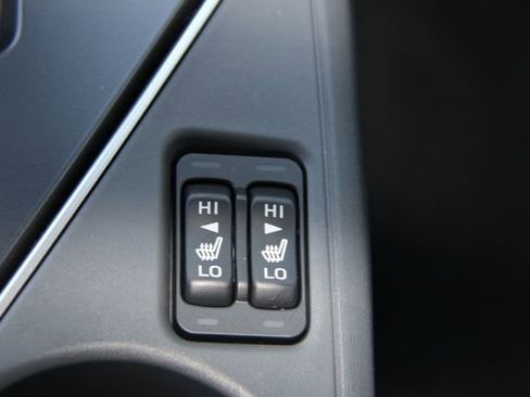 Certified 2024 Subaru Crosstrek 2.0i Premium image 27