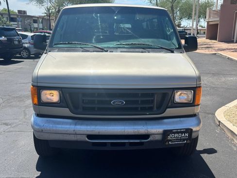 Used 2007 Ford E-350 and Econoline 350 XL RWD image 3