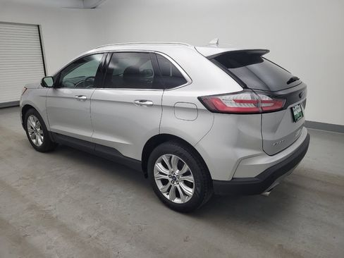 Used 2019 Ford Edge Titanium AWD/4WD image 3