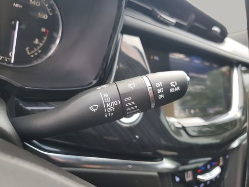 Used 2022 Cadillac XT6 Premium Luxury image 41