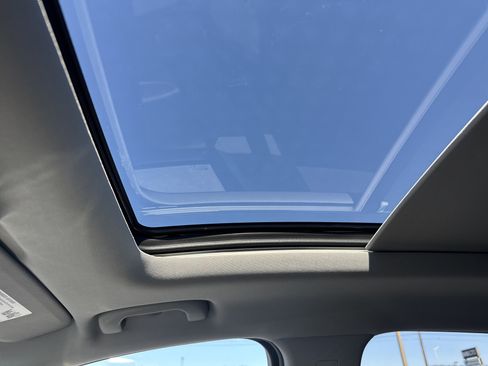 Used 2024 Chevrolet Equinox LT image 28