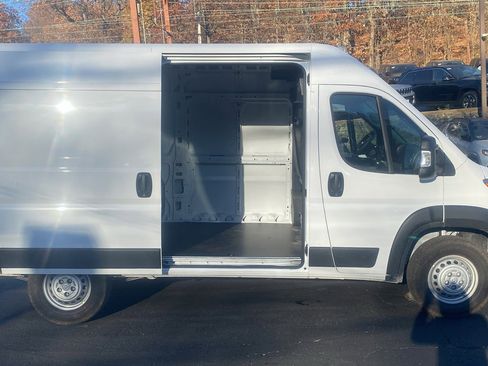 New 2025 RAM ProMaster 1500 w/ Premium Convenience Group image 26