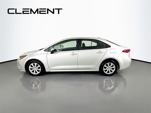 Used 2023 Toyota Corolla LE image 6