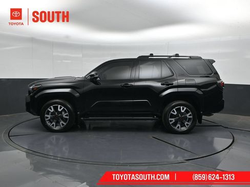 Used 2025 Toyota 4Runner TRD Sport Premium AWD/4WD image 7