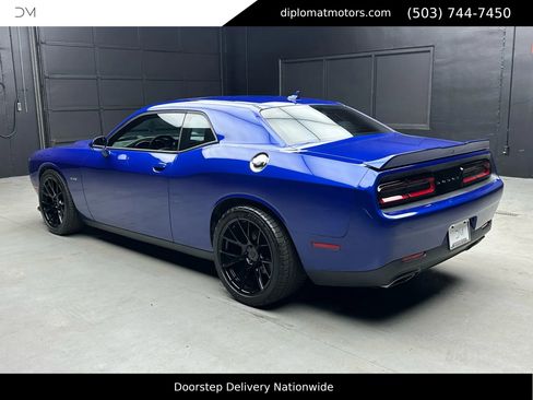 Used 2018 Dodge Challenger R/T Plus image 5
