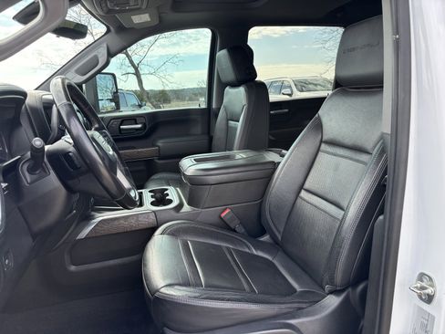 Used 2020 GMC Sierra 2500 Denali w/ Denali Ultimate Package image 11