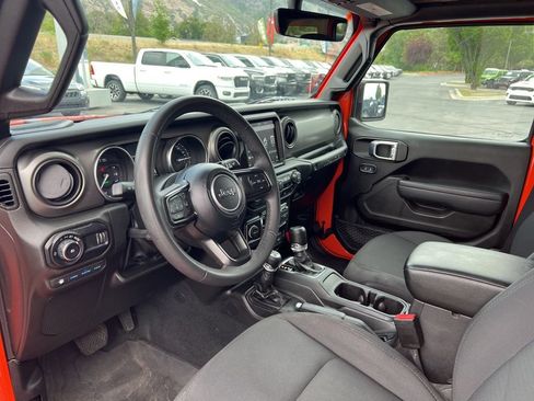 Used 2023 Jeep Wrangler Unlimited AWD/4WD image 26