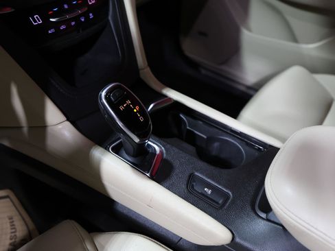 Used 2019 Cadillac XT5 FWD image 22