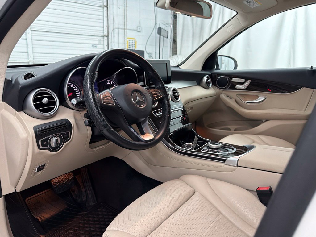 Certified 2019 Mercedes-Benz GLC 300 4MATIC image 13