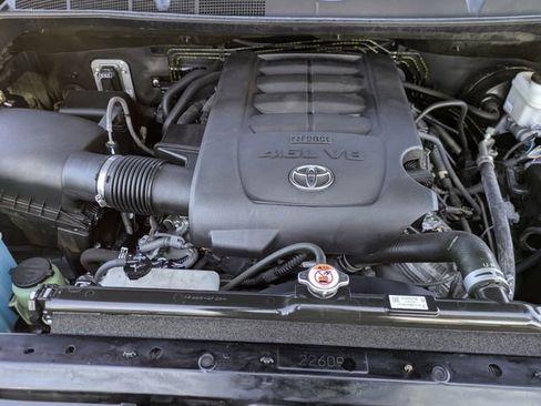 Used 2018 Toyota Tundra SR5 image 33