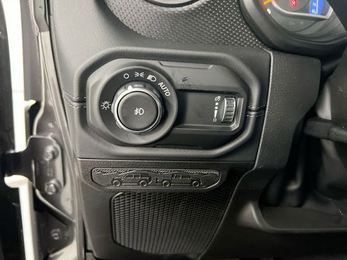 New 2026 Jeep Wrangler Unlimited Rubicon AWD/4WD image 17