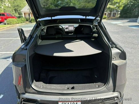 Used 2026 Tesla Model Y 2WD image 10