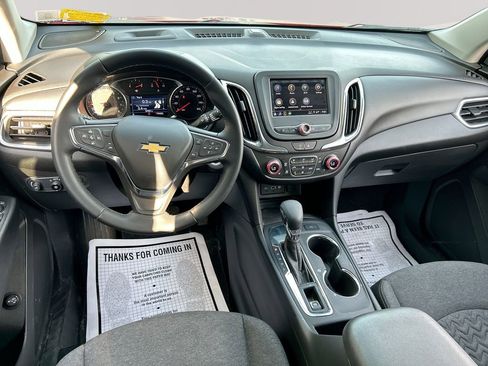 Used 2024 Chevrolet Equinox LT FWD image 24