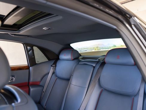 Used 2017 Rolls-Royce Ghost image 47