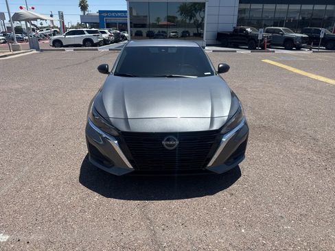 Used 2024 Nissan Altima 2.5 S FWD image 3