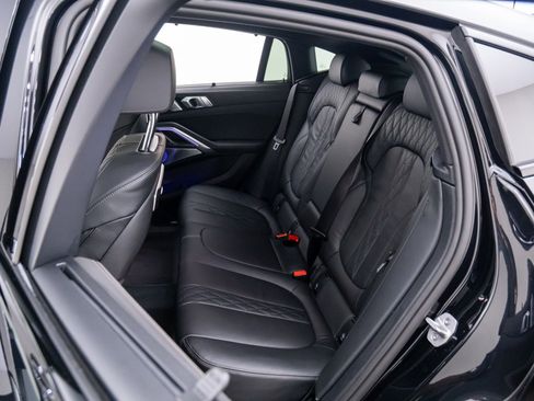 New 2026 BMW X6 M60i image 18