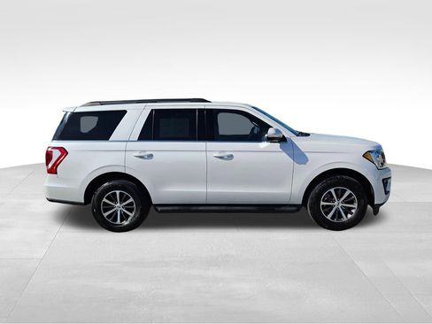 Used 2019 Ford Expedition XLT w/ Equipment Group 201A image 5