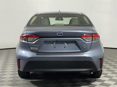 Certified 2025 Toyota Corolla LE w/ Convenience Package AWD/4WD image 6