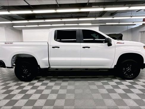 Used 2025 Chevrolet Silverado 1500 Custom Trail Boss AWD/4WD image 15