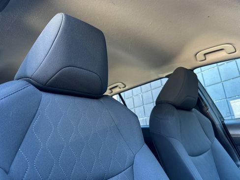 Used 2022 Toyota Corolla Cross LE image 16