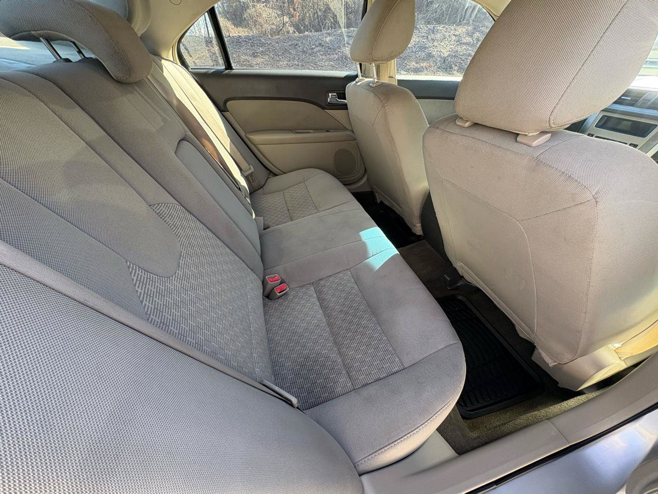 Used 2011 Ford Fusion S FWD image 12