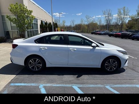 Used 2024 Kia Forte LXS FWD image 4