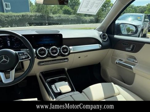 Certified 2023 Mercedes-Benz GLB 250 4MATIC image 19