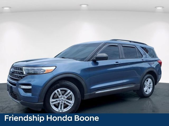 Used 2020 Ford Explorer XLT w/ Equipment Group 202A AWD/4WD image 2