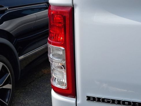 Used 2022 RAM 1500 Big Horn AWD/4WD image 8